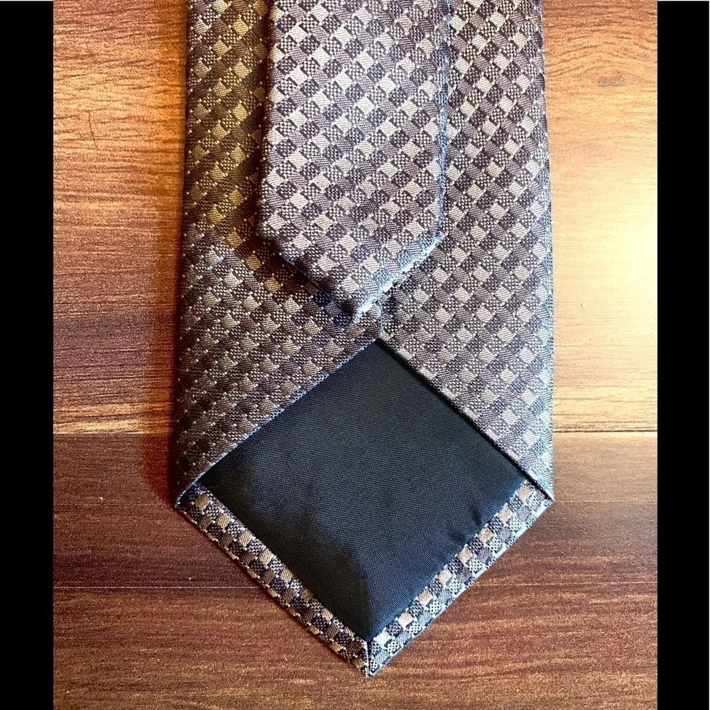 KENNETH COLE REACTION Brown Silk Necktie